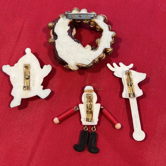 CHRISTMAS HOLIDAY brooches broach pins Santa ReindeerToy SoldierBear vintage - Picture 2 of 6